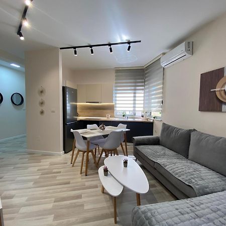 Central Cozy Apartment 地拉那 外观 照片
