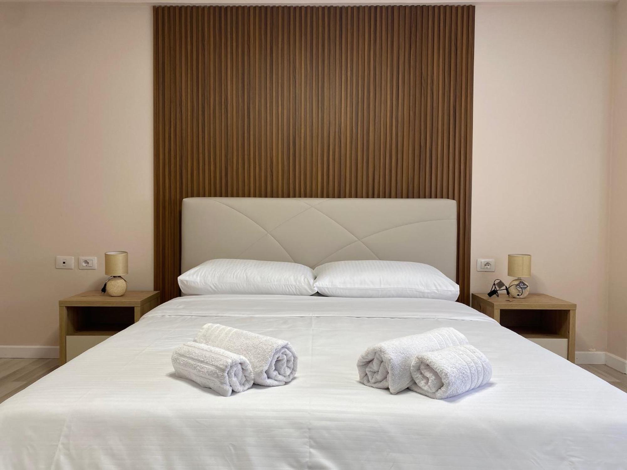 Central Cozy Apartment 地拉那 外观 照片