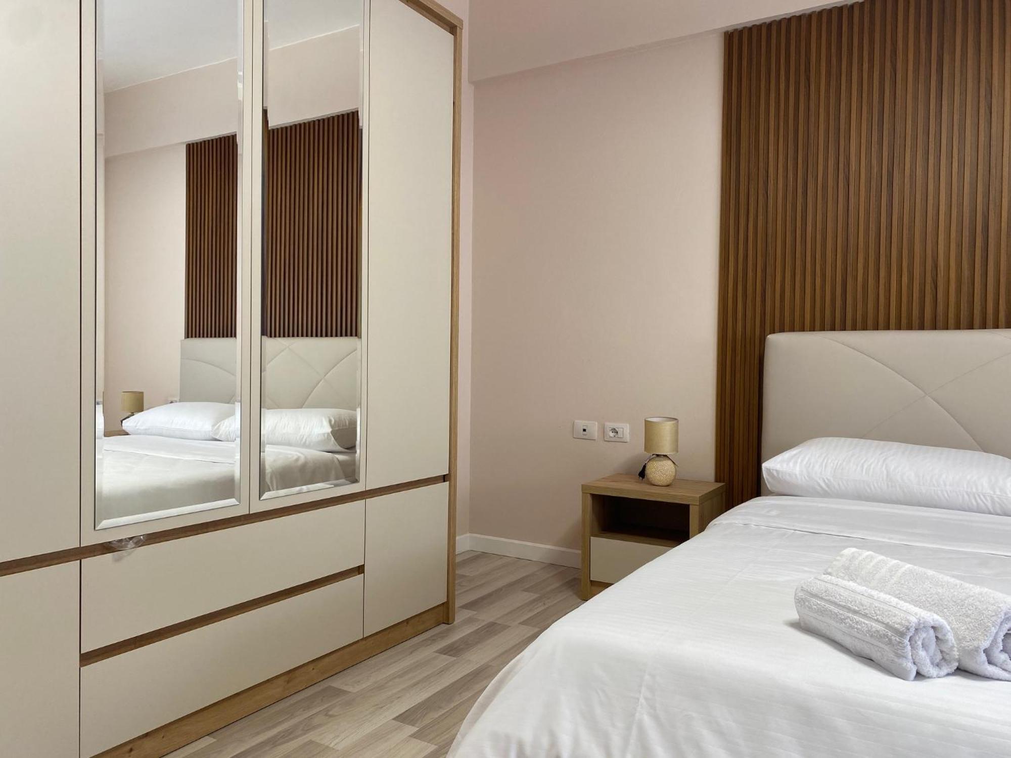 Central Cozy Apartment 地拉那 外观 照片