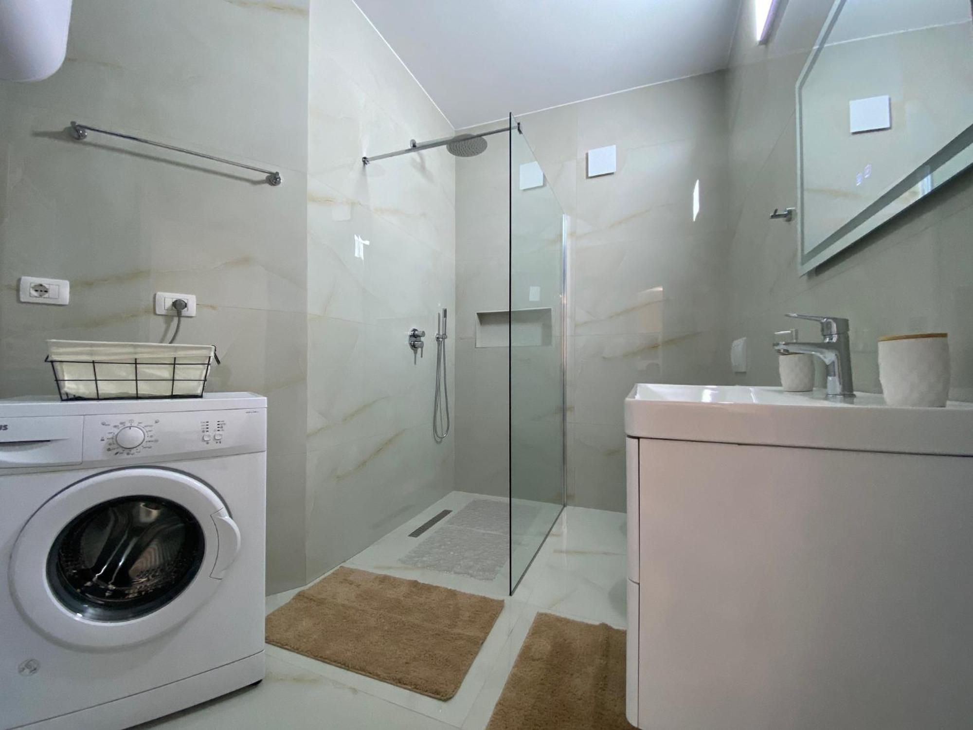 Central Cozy Apartment 地拉那 外观 照片