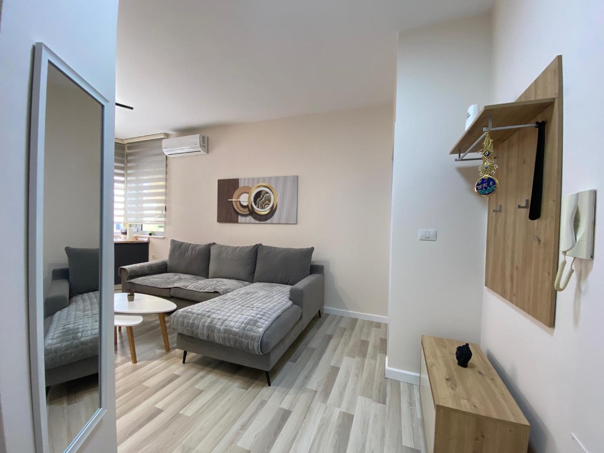 Central Cozy Apartment 地拉那 外观 照片