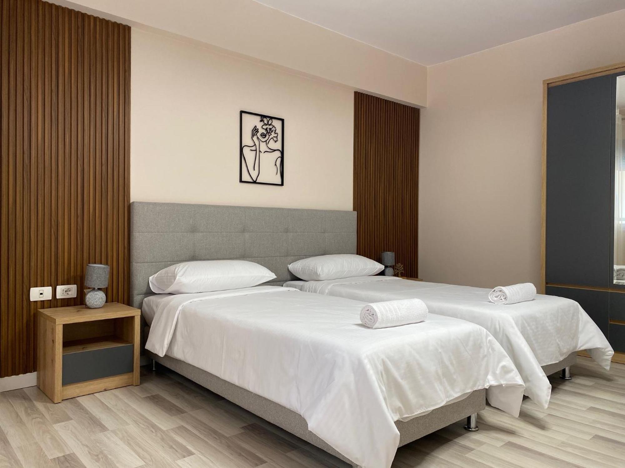 Central Cozy Apartment 地拉那 外观 照片