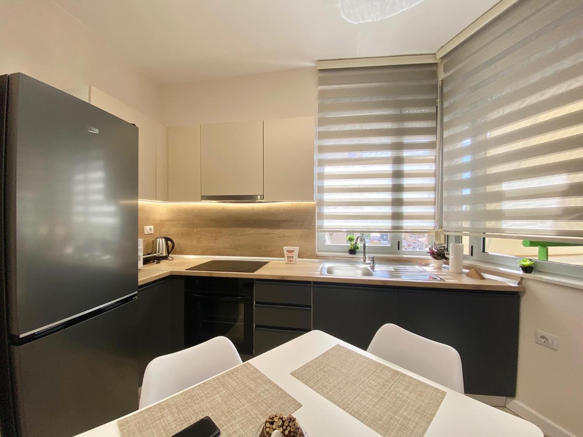 Central Cozy Apartment 地拉那 外观 照片